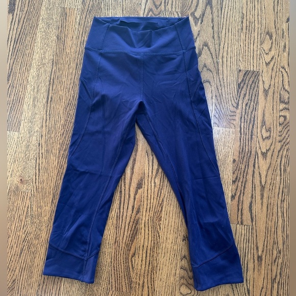 lululemon athletica Pants - Lululemon In Movement Crop Leggings - Size 4 (Purple)